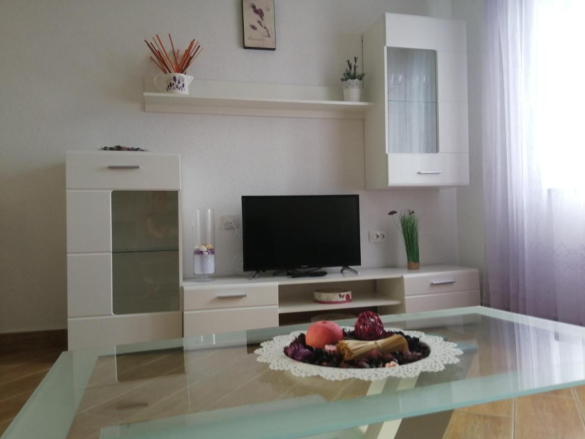 Apartment Placido Krk คิร์ก ภายนอก รูปภาพ